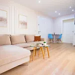 Tirana Center Modern App - The Nest